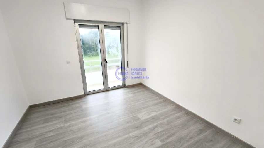 Apartamento T3 para Venda em Portimão Foto 16