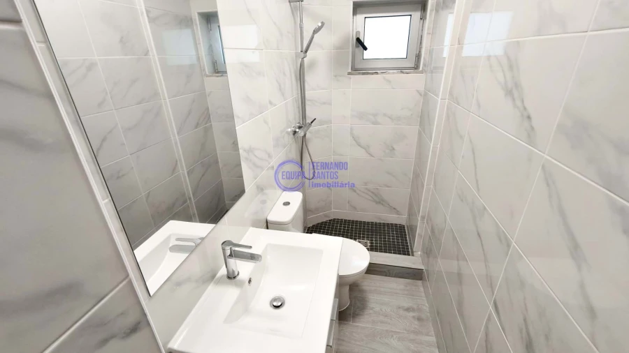 Apartamento T3 para Venda em Portimão Foto 13