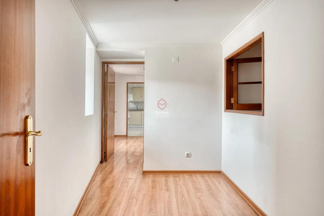 Apartamento T2 para Venda em São Vicente Foto 5