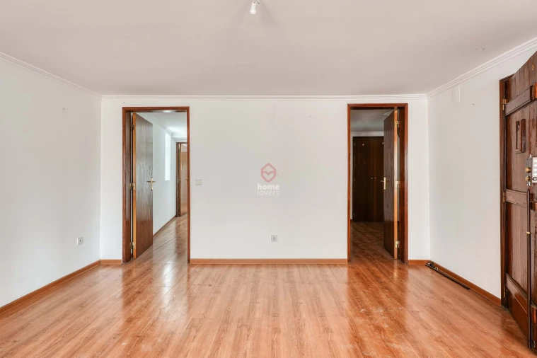 Apartamento T2 para Venda em São Vicente Foto 2