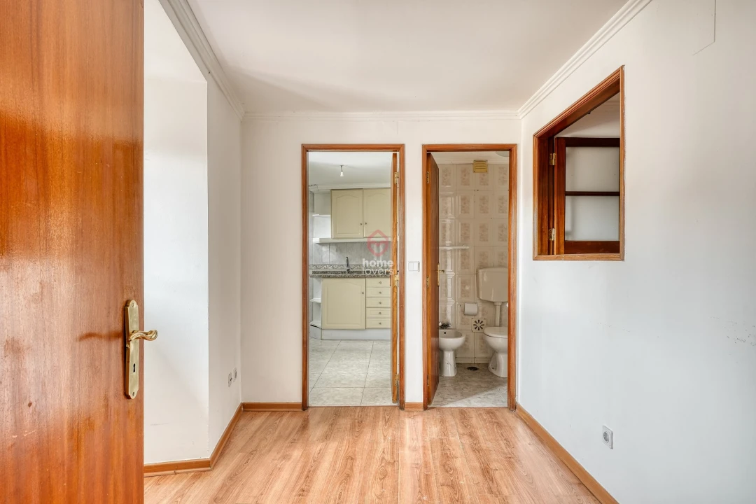 Apartamento T2 para Venda em São Vicente Foto 6