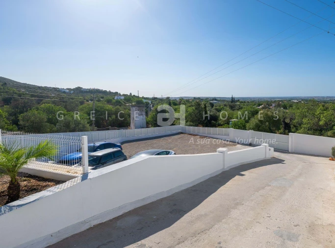 Moradia T2 para Venda em Santa Barbara de Nexe Foto 6