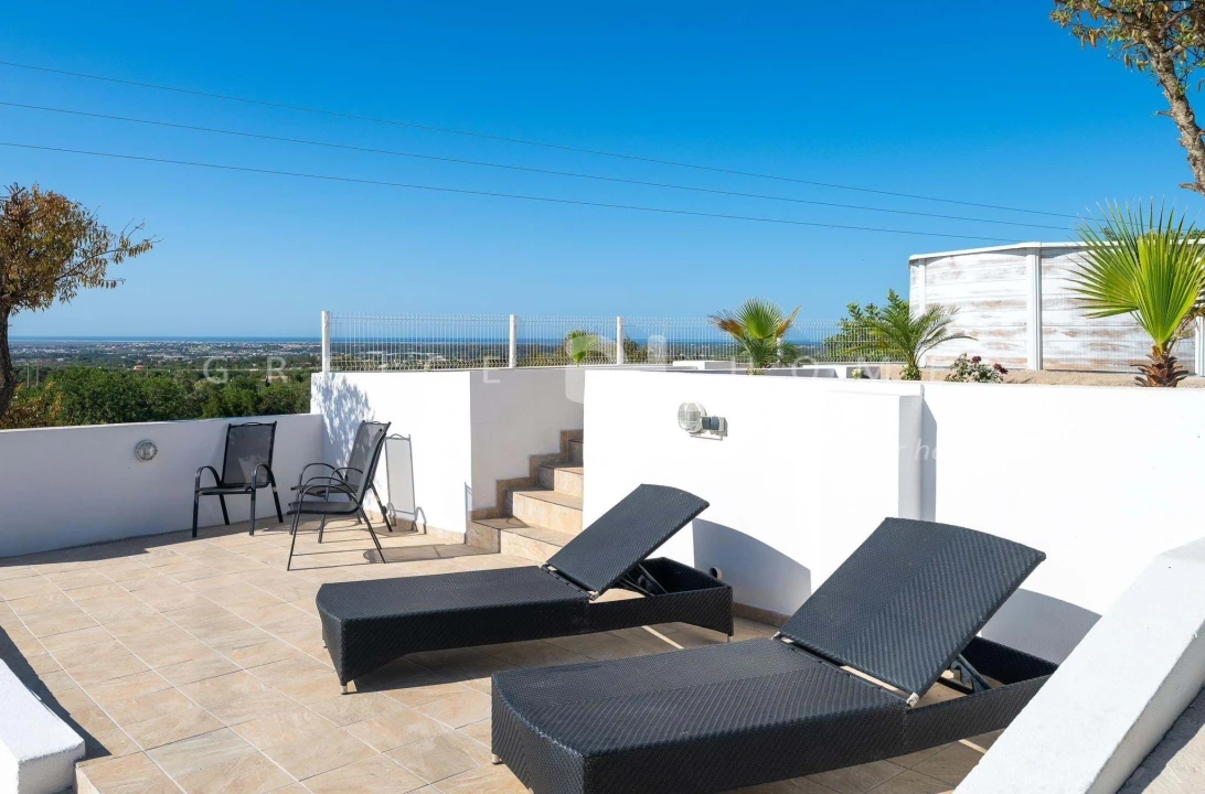 Moradia T2 para Venda em Santa Barbara de Nexe Foto 7