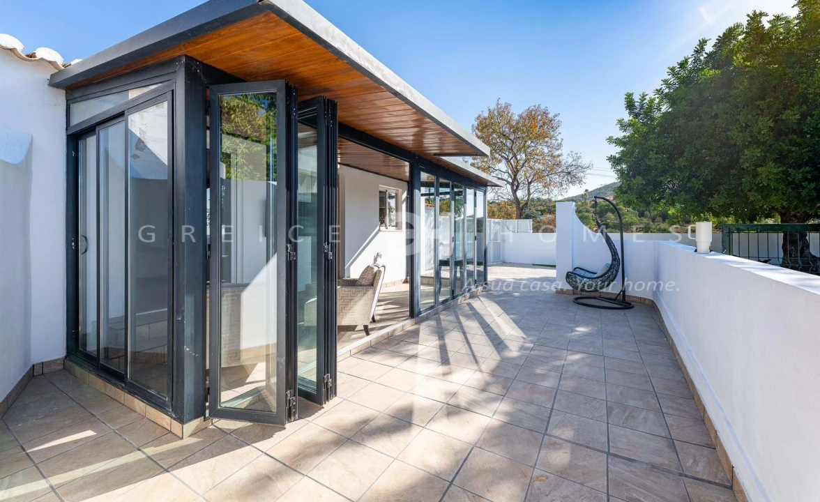 Moradia T2 para Venda em Santa Barbara de Nexe Foto 17