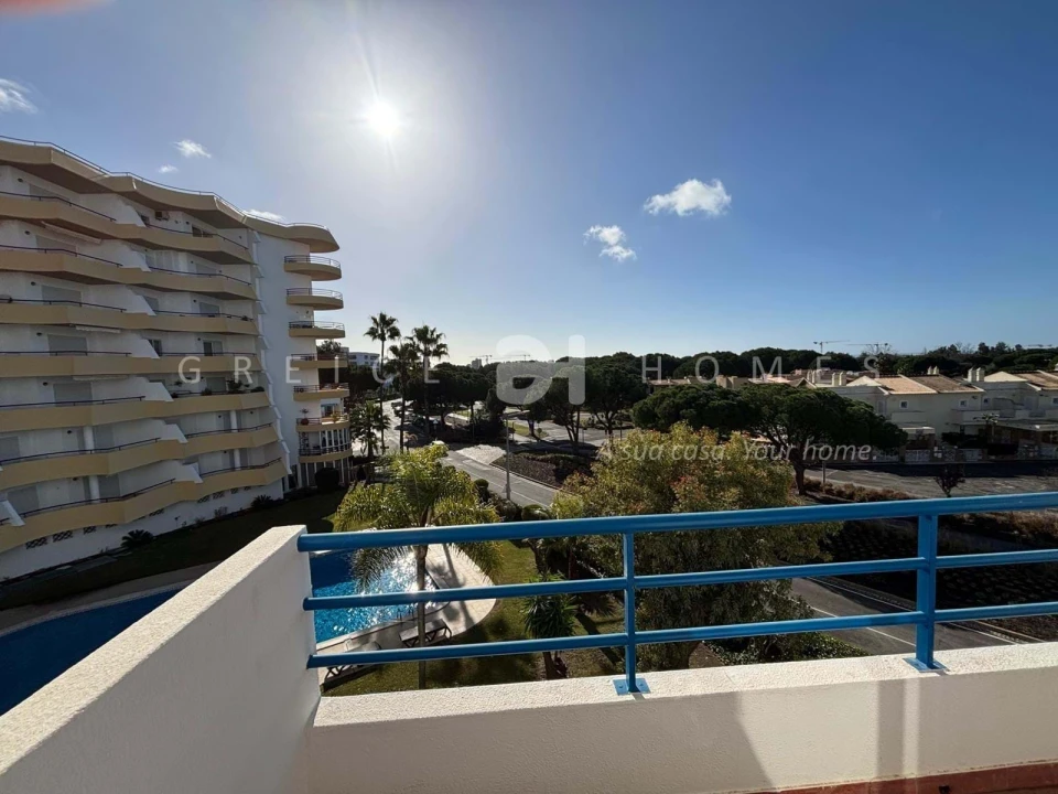 Apartamento T1 para Arrendamento em Quarteira Foto 11