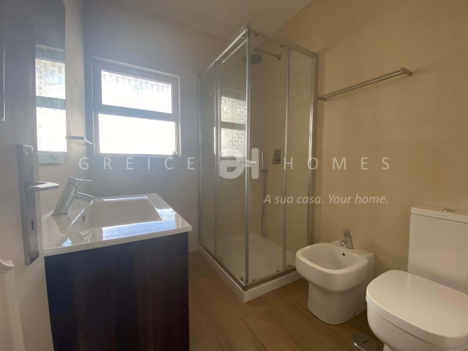 Apartamento T1 para Arrendamento em Quarteira Foto 21