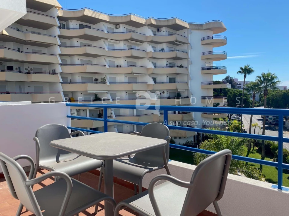 Apartamento T1 para Arrendamento em Quarteira Foto 12