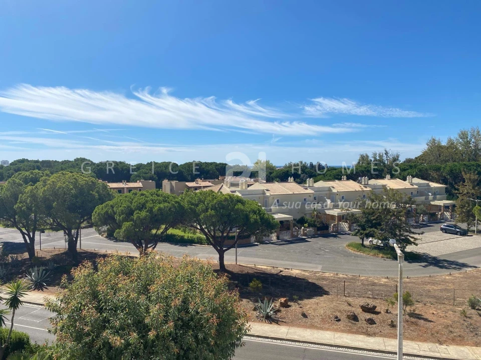 Apartamento T1 para Arrendamento em Quarteira Foto 26