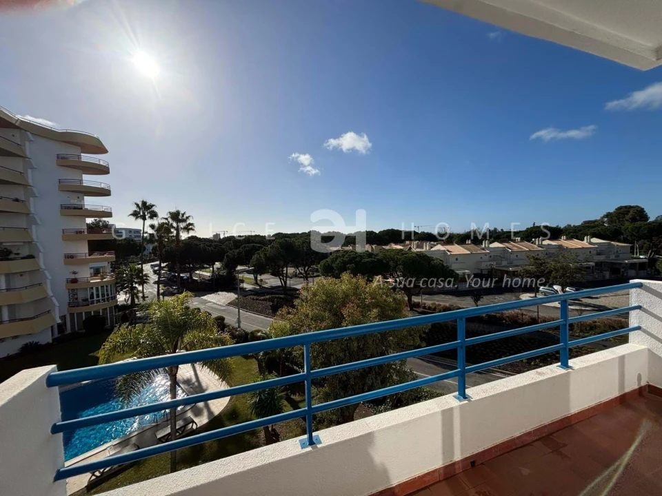 Apartamento T1 para Arrendamento em Quarteira Foto 1