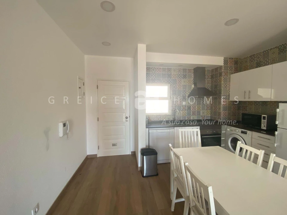 Apartamento T1 para Arrendamento em Quarteira Foto 17