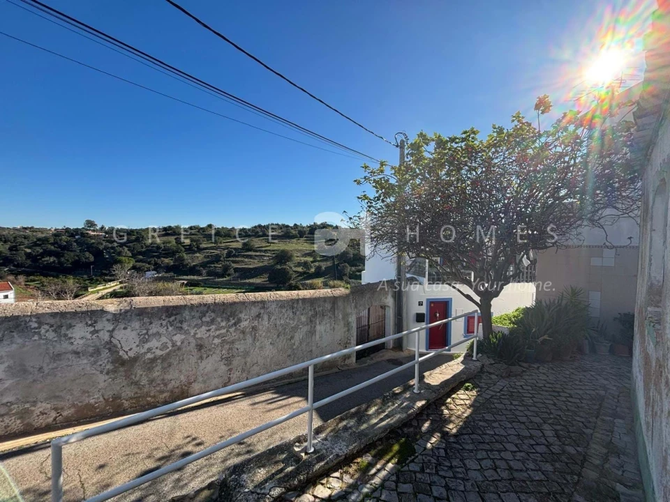 Moradia T2 para Venda em São Silvestre Foto 8