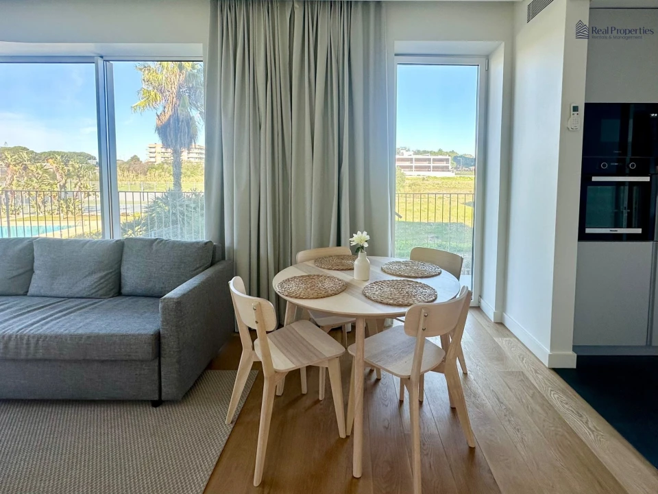 Apartamento T1 para Venda em Quarteira Foto 3
