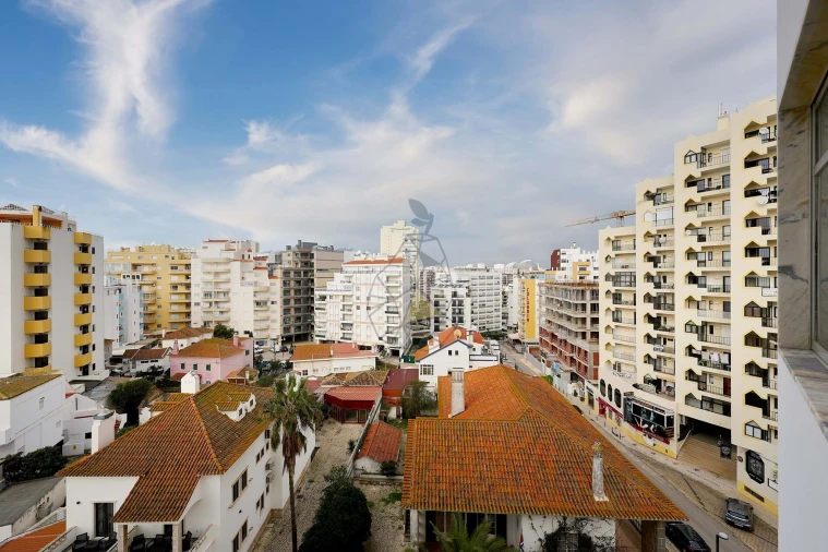 Apartamento T2 para Arrendamento em Portimão Foto 10