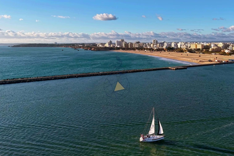 Apartamento T2 para Arrendamento em Portimão Foto 33