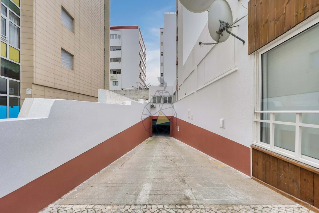 Apartamento T2 para Arrendamento em Portimão Foto 27