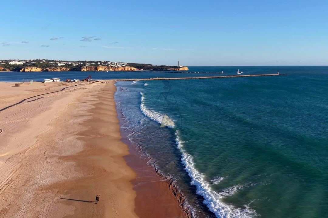 Apartamento T2 para Arrendamento em Portimão Foto 32