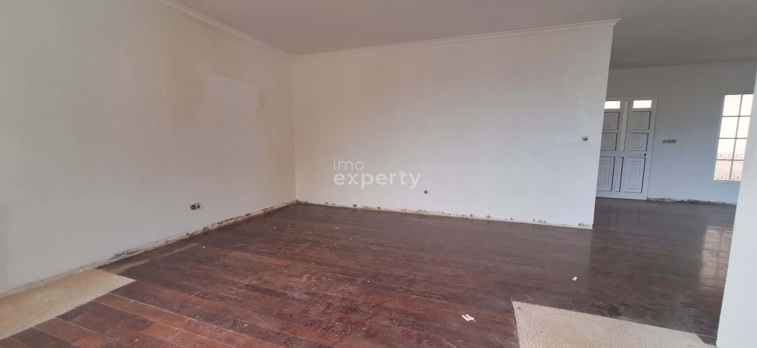 Moradia T3 para Venda em Canhas Foto 12