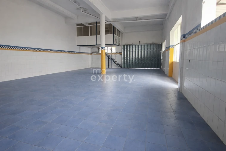 Moradia T3 para Venda em Canhas Foto 35