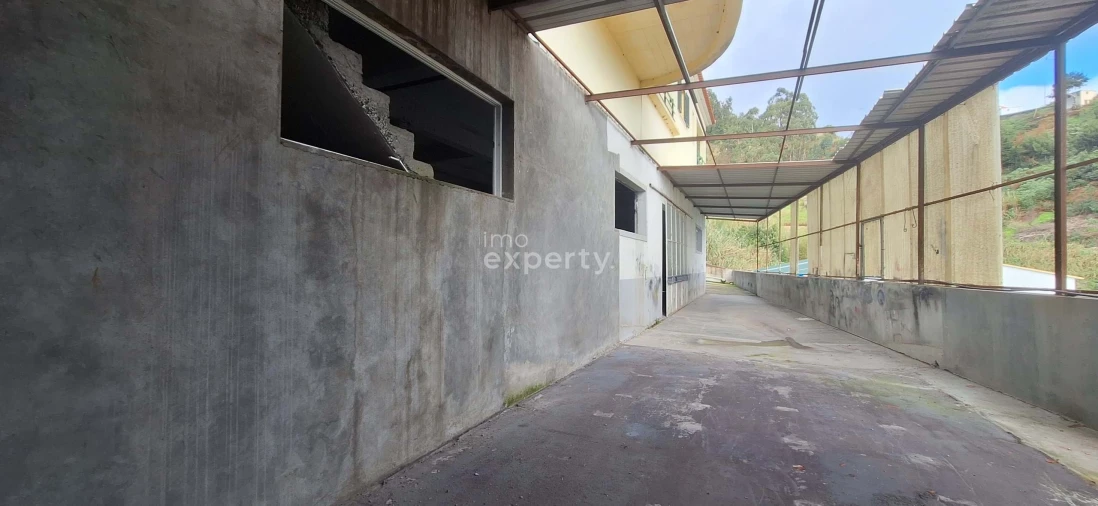 Moradia T3 para Venda em Canhas Foto 41