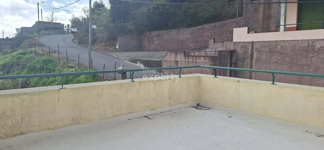 Moradia T3 para Venda em Canhas Foto 28