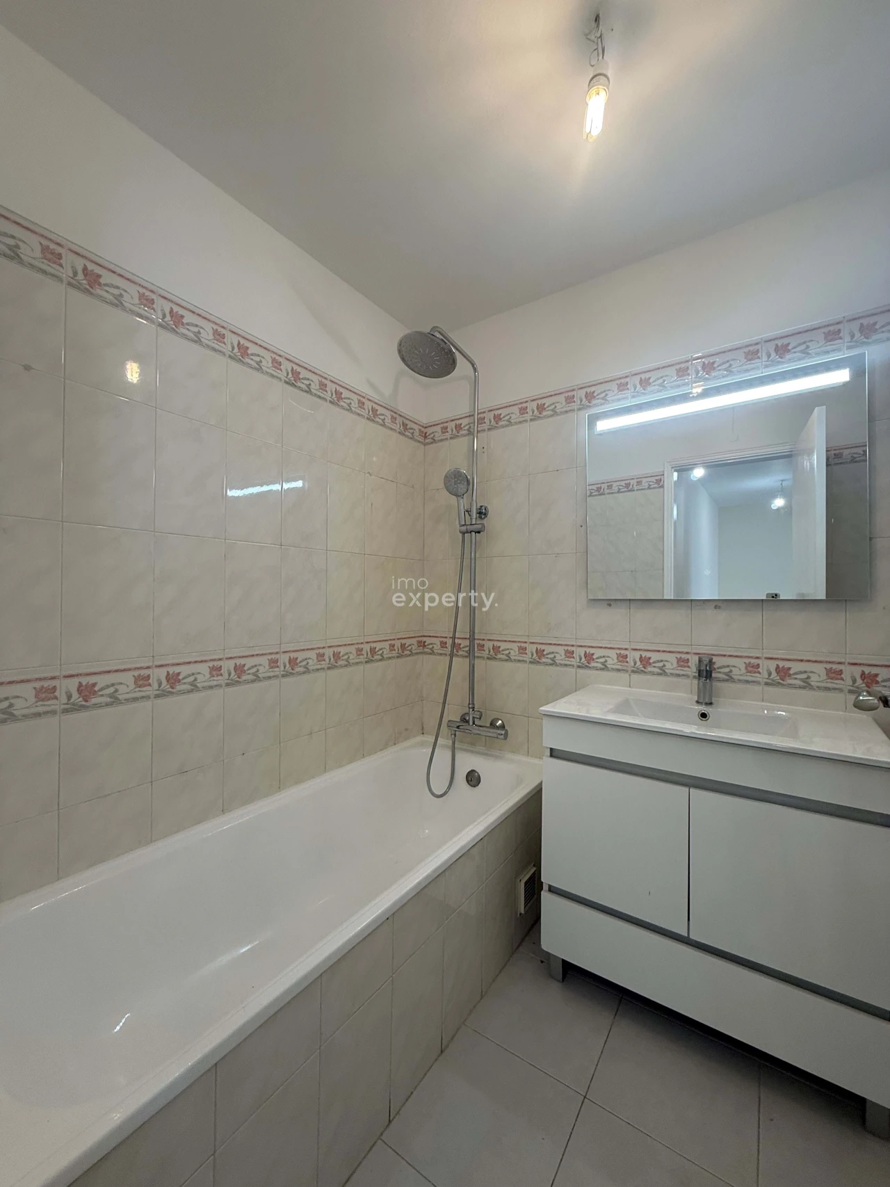 Apartamento T2 para Venda em Algueirão-Mem Martins Foto 15