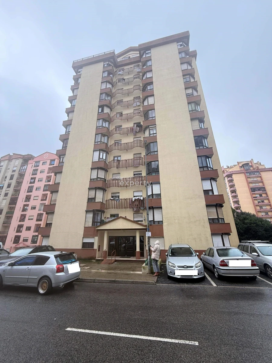 Apartamento T2 para Venda em Algueirão-Mem Martins Foto 18