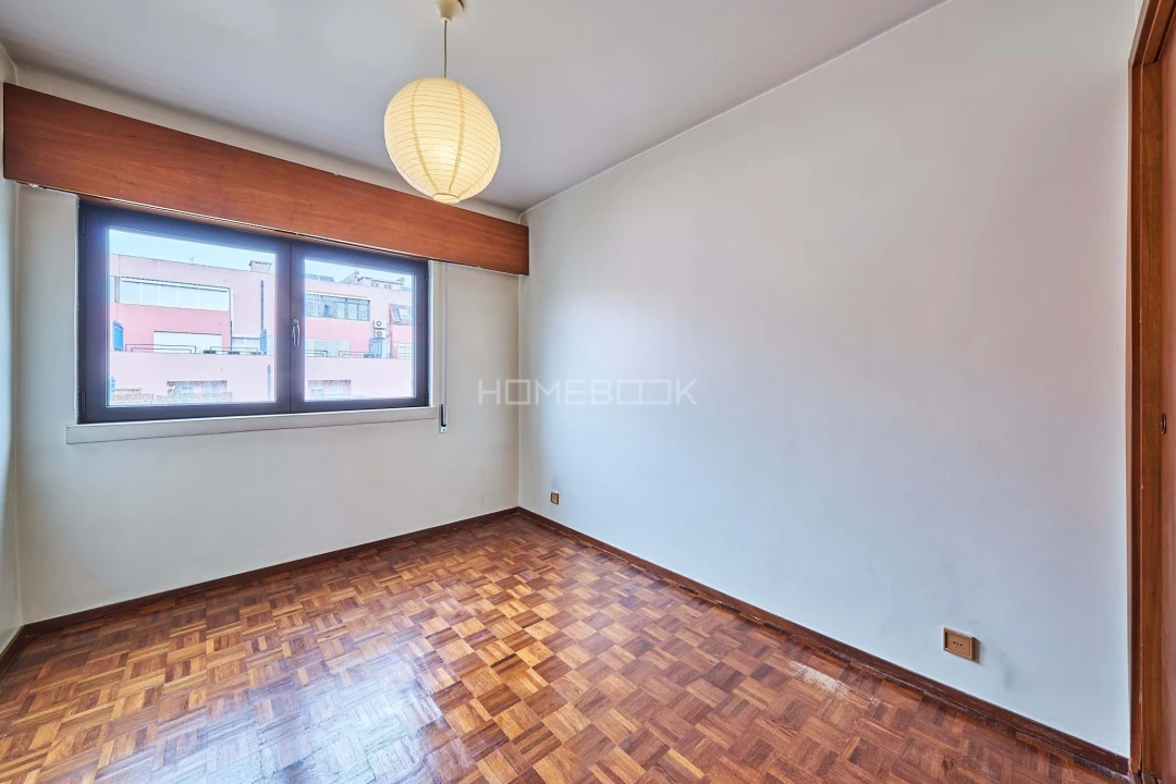 Apartamento T2 para Arrendamento em Lumiar Foto 14