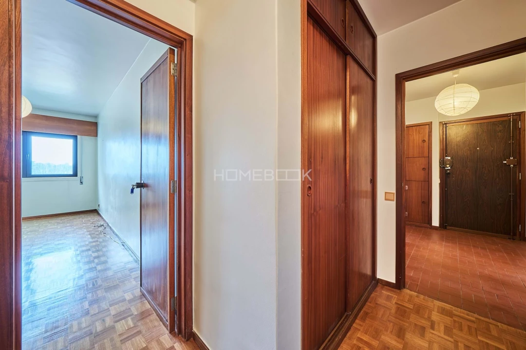 Apartamento T2 para Arrendamento em Lumiar Foto 18