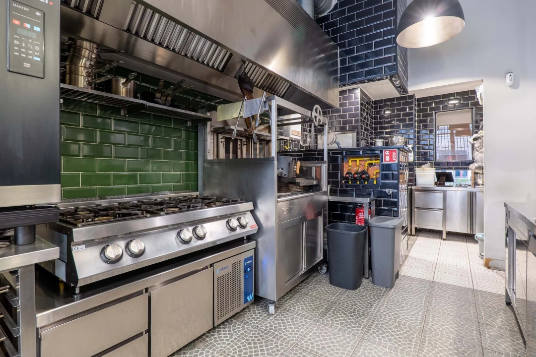 Negócio para Trespasse em Cedofeita, Santo Ildefonso, Sé, Miragaia, São Nicolau e Vitória Foto 9