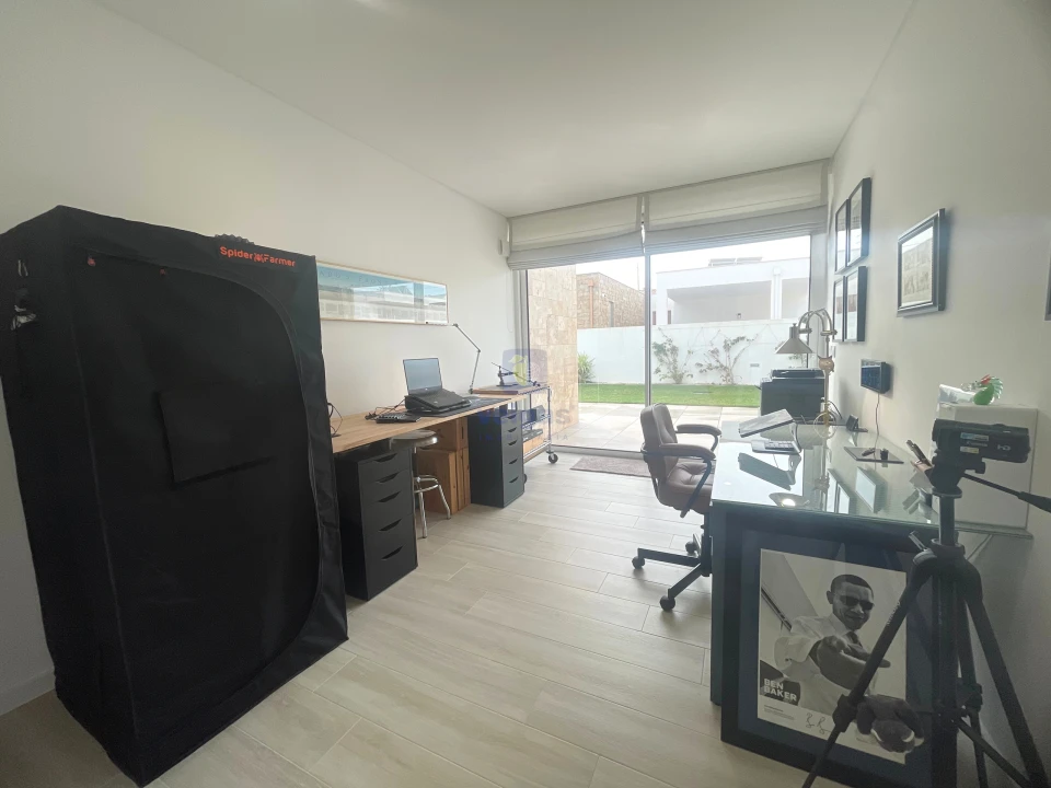 Moradia T4 para Venda em Caldas da Rainha - Santo Onofre e Serra do Bouro Foto 10