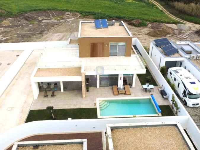 Moradia T4 para Venda em Caldas da Rainha - Santo Onofre e Serra do Bouro Foto 26