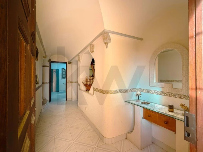 Moradia T3 para Venda em Quelfes Foto 34