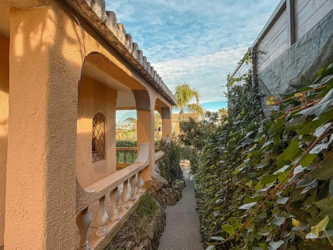 Moradia T3 para Venda em Quelfes Foto 40