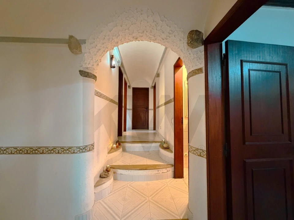 Moradia T3 para Venda em Quelfes Foto 31