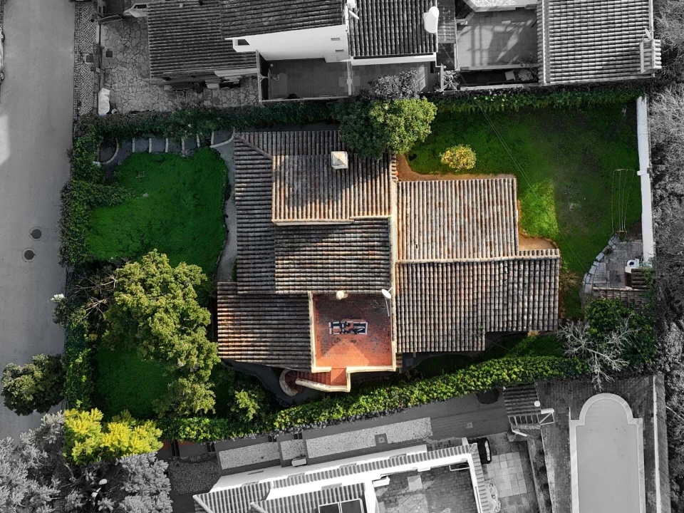 Moradia T3 para Venda em Quelfes Foto 46