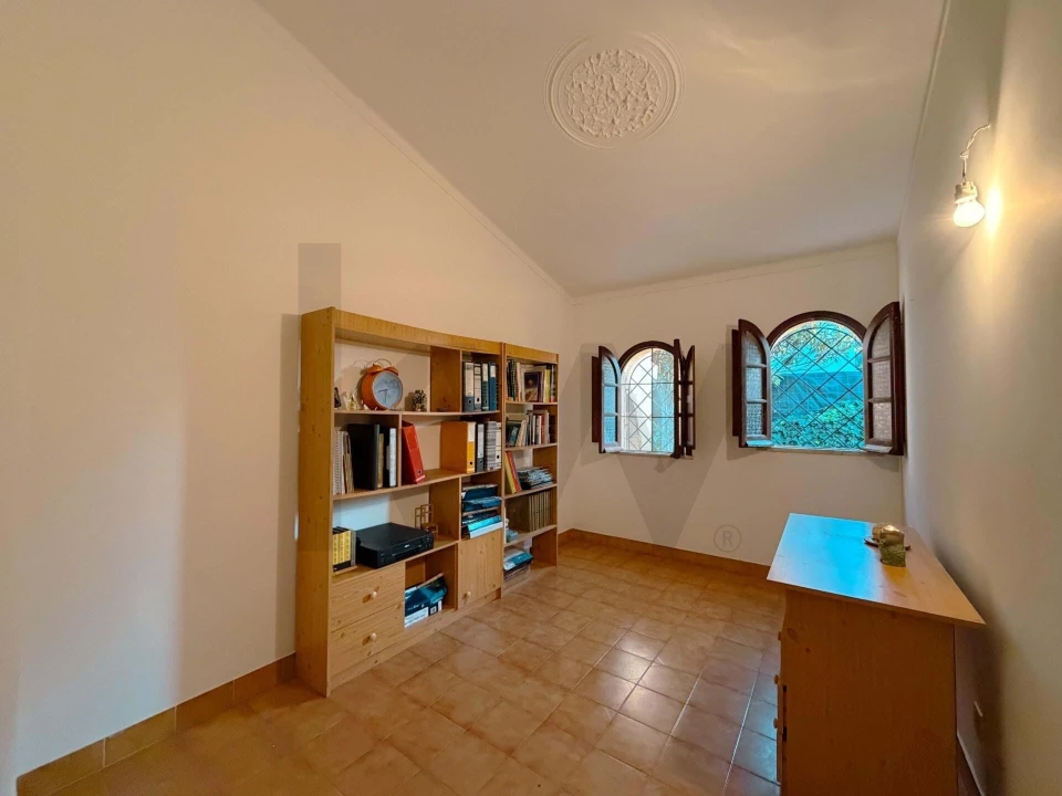 Moradia T3 para Venda em Quelfes Foto 21