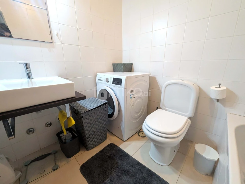 Apartamento T1 para Arrendamento em Quinta do Anjo Foto 11