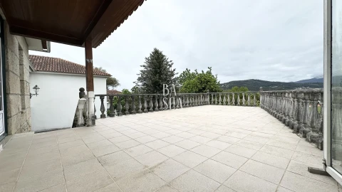 Quinta T10 para Venda em Barbeita