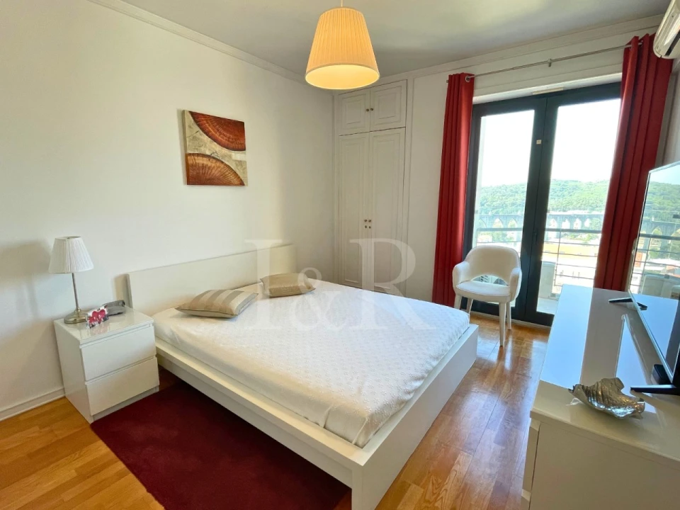 Apartamento T5 para Venda em Campolide Foto 22