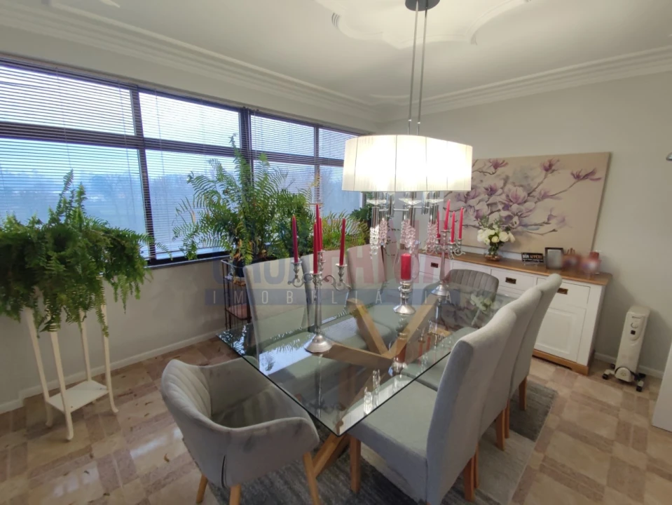 Moradia T4 para Venda em Lago Foto 5