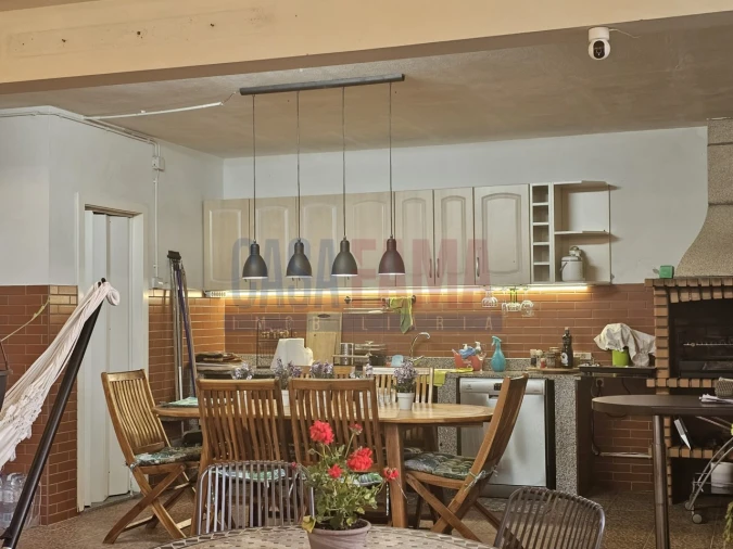 Moradia T4 para Venda em Lago Foto 2