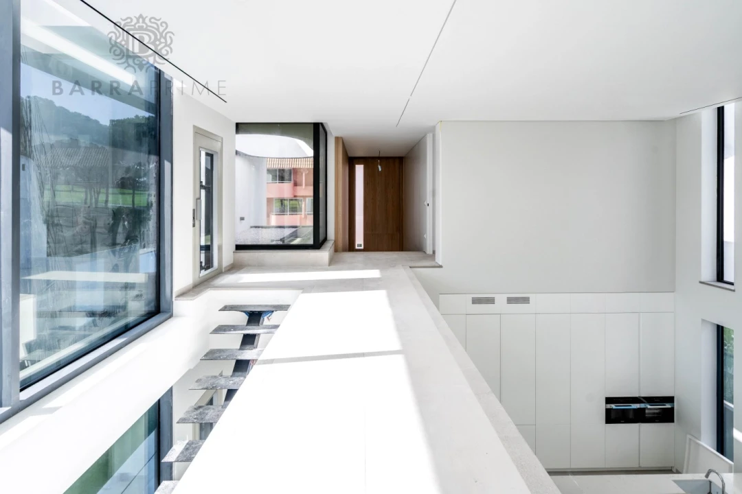 Moradia T4 para Venda em Quarteira Foto 20