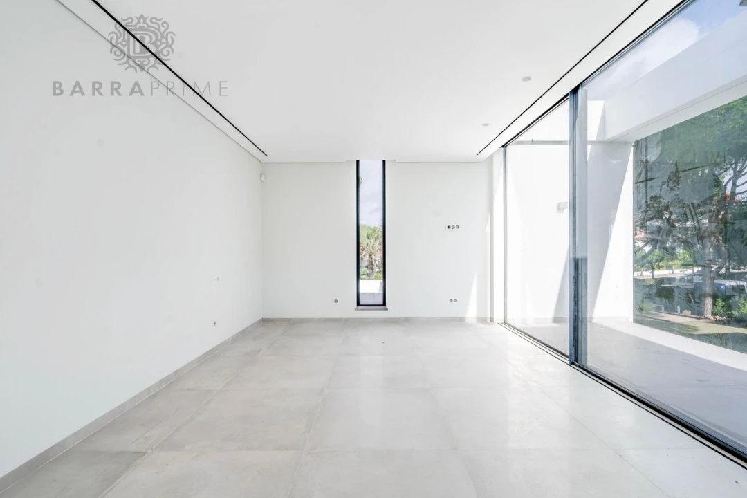 Moradia T4 para Venda em Quarteira Foto 21