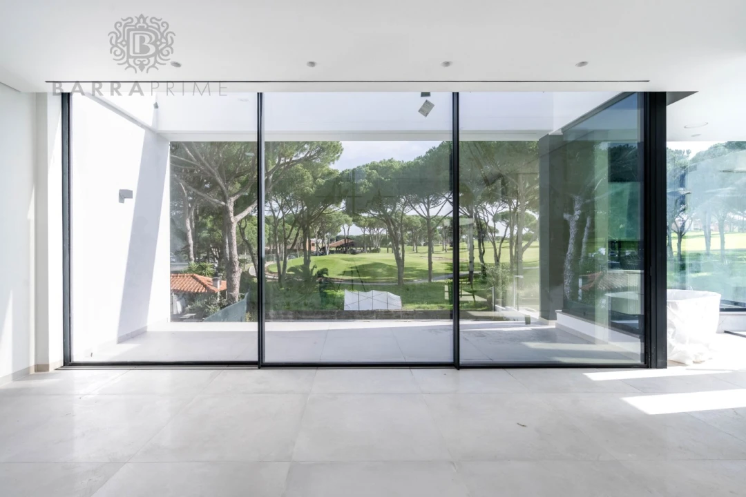 Moradia T4 para Venda em Quarteira Foto 22