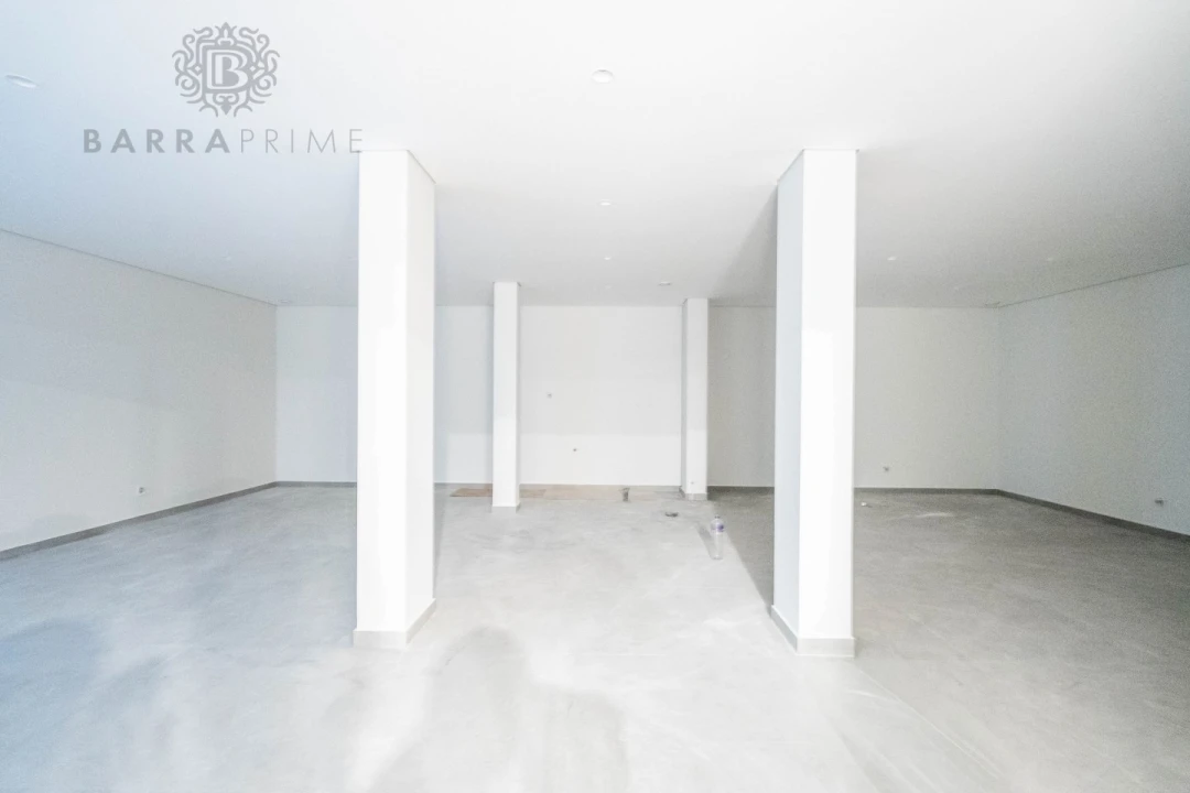 Moradia T4 para Venda em Quarteira Foto 29