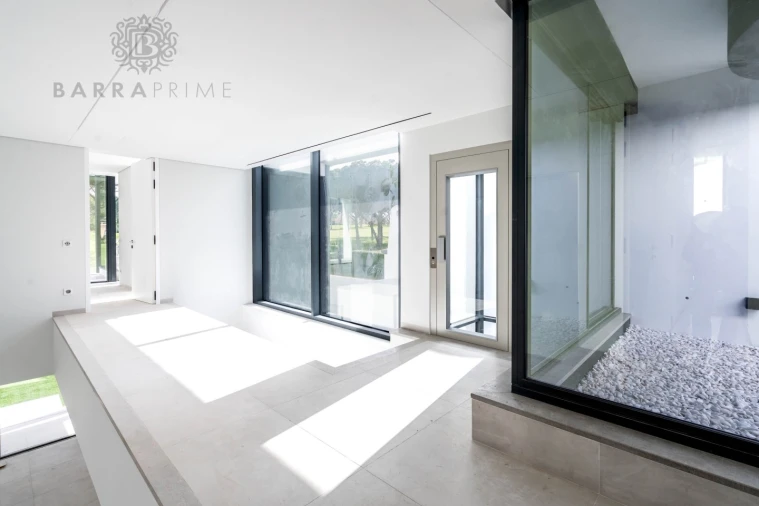 Moradia T4 para Venda em Quarteira Foto 19