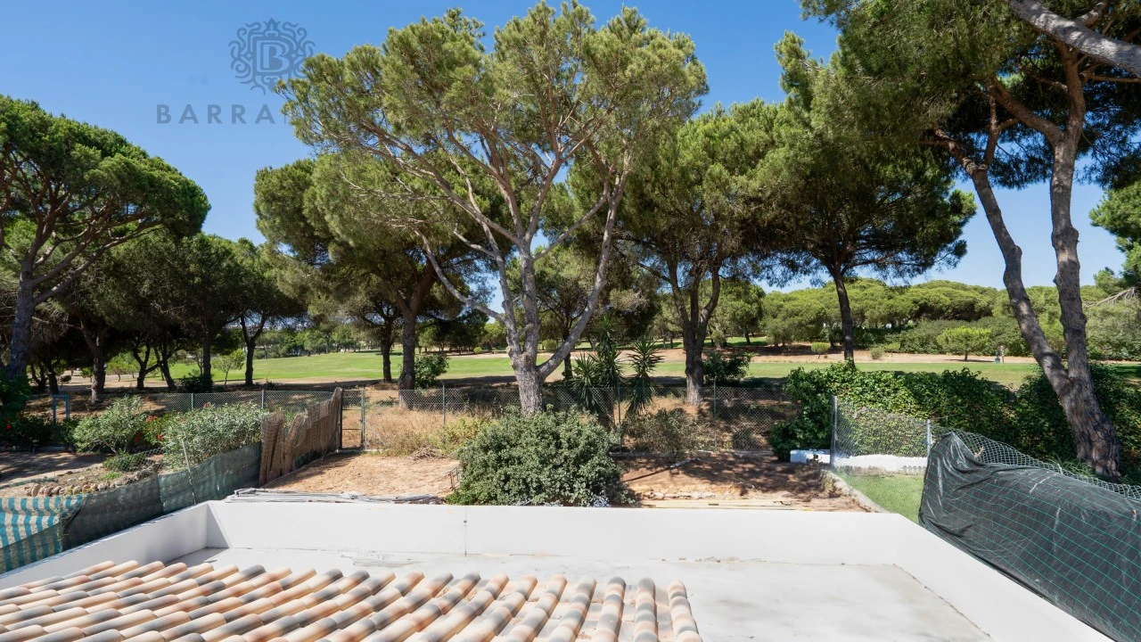 Moradia T4 para Venda em Quarteira Foto 12