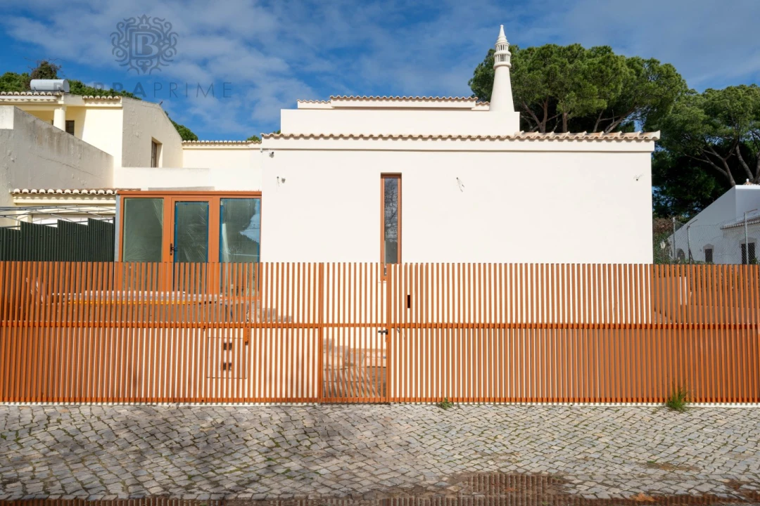 Moradia T4 para Venda em Quarteira Foto 29