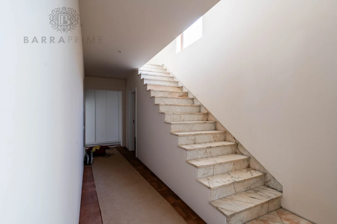 Moradia T4 para Venda em Quarteira Foto 36