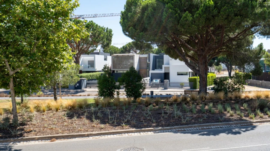 Moradia T4 para Venda em Quarteira Foto 17